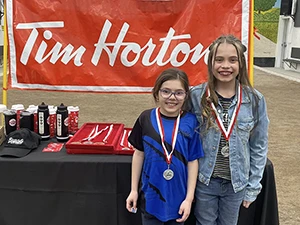 Participant au tournoi de pétanque