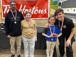 Participants au tournoi de pétanque