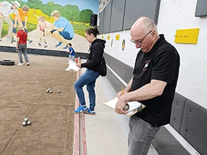 Participants au tournoi de pétanque